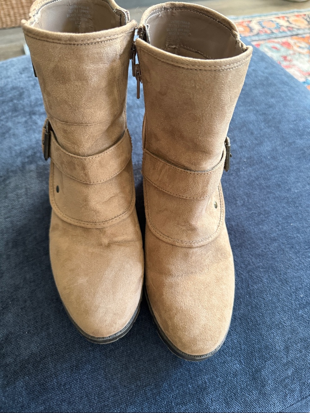 Unisa SZ 8 1/2 tanSuede Wedge Ankle Boots. Side zip 3” covered wedge. Good condi - Picture 2 of 6